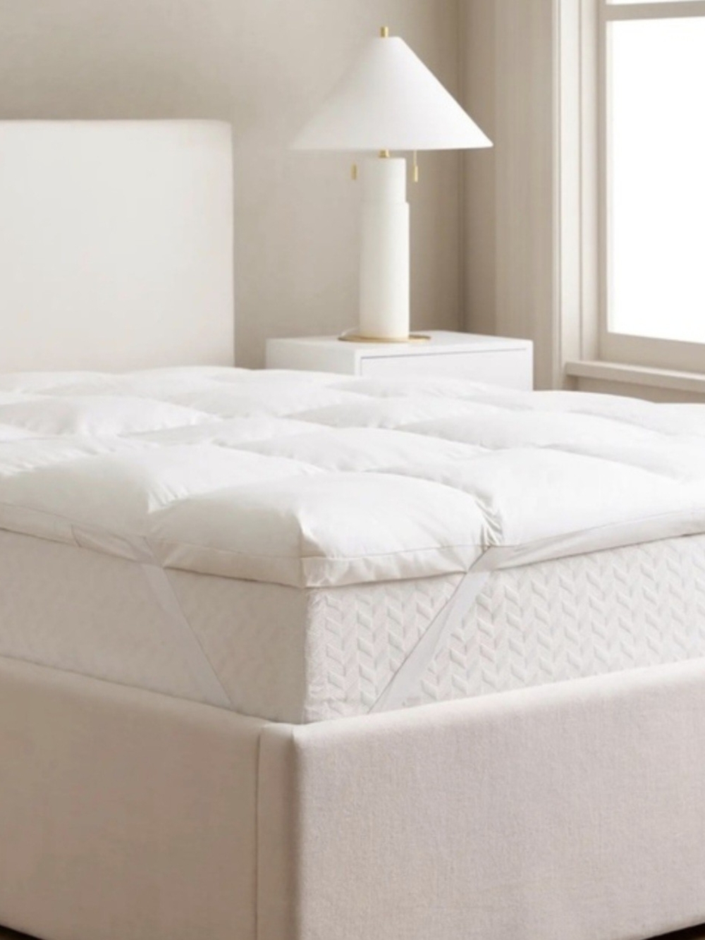 Quince Premium Down Alternative Mattress Topper King/Cal King